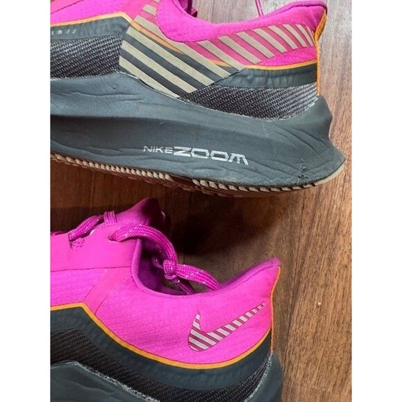 Nike Air Zoom Winflo 6 Shield Running Shoes Women’s Size 7 Fire Pink Neon - Picture 8 of 11